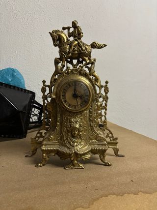 Conjunto Reloj y Candelabros Bronce