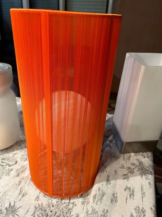 Lámparas Minimalistas Naranja y Blanca