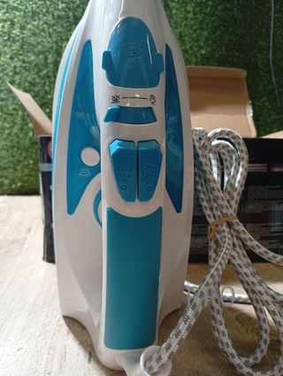 Plancha de Ropa - 20562-56 - Russell Hobbs