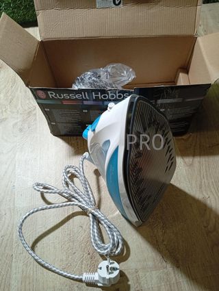 Plancha de Ropa - 20562-56 - Russell Hobbs