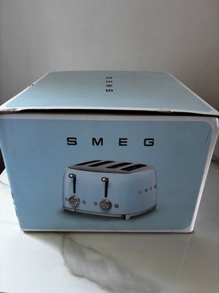 Tostadora Smeg Negra