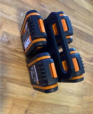 Porta 4 baterías Worx