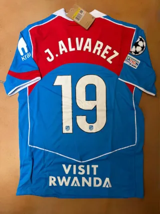 Equipación NIÑOS, 6,8,10,12 años Nuevo con etiquet