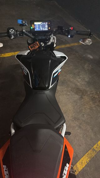 KTM Duke 125 Blanca 2023