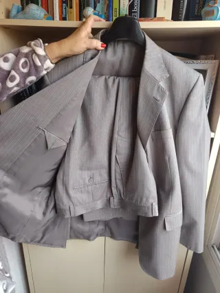 Traje de raya diplomática talla 48