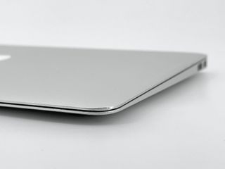 MacBook Air 11" Intel Core i5 1.3GHz 2 núcleos - SSD 128Gb - RAM 4Gb