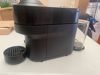 Cafetera Nespresso Vertuo Negra