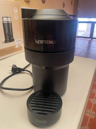 Cafetera Nespresso Vertuo Negra