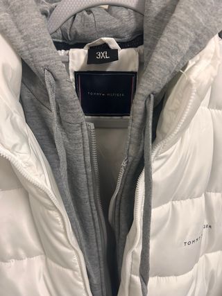 Chaqueta Blanca con gorro Talla 3XL