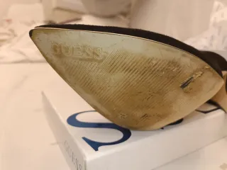 Zapatos Stilettos Guess Negros