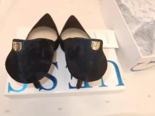 Zapatos Stilettos Guess Negros