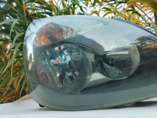 Faros delanteros Clio