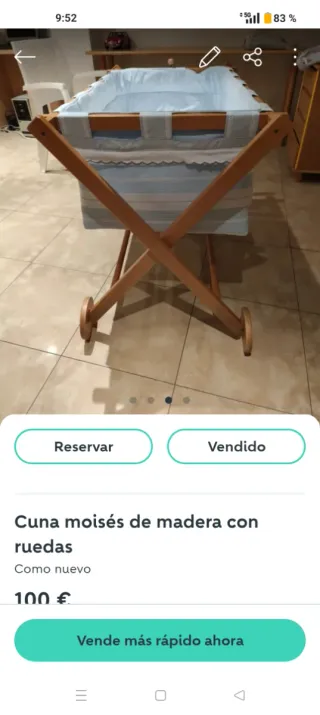 Cuna moisés de madera con ruedas