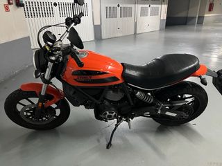 Ducati Scrambler Sixty2 Naranja