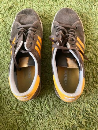 Zapatillas Adidas Marrones y Naranja Talla 44