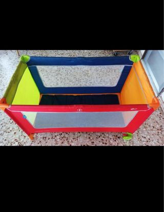 Cuna de viaje plegable