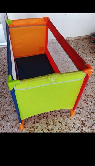 Cuna de viaje plegable