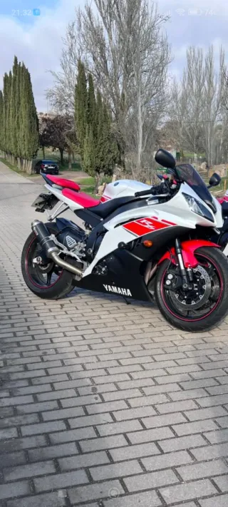 Escape MIVV Yamaha R6 2006 Homologado