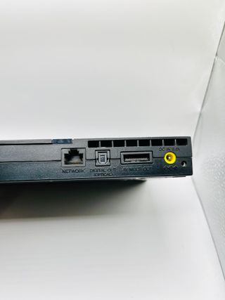 PS2 Slim SCPH-75004 + 2 Controller