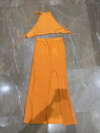 Conjunto falda y top naranja