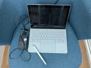 Microsoft Surface Go gris