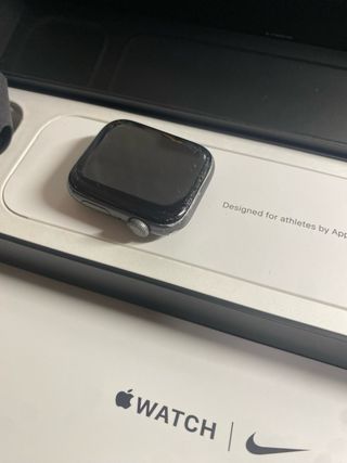 Apple Watch Series 5 44mm GPS Nike