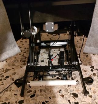 Poltrona per anziani in tessuto grigio