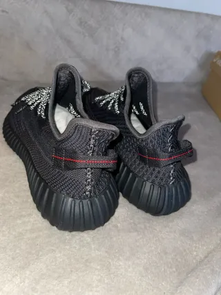 Adidas Yeezy Boost 350 V2