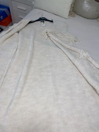 Chaleco largo beige con flecos talla única