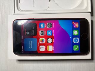 iPhone SE Rojo