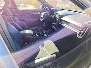 Volvo XC40 2021 T5 R-DESIGNE HIBRIDO ENCHUFABLE