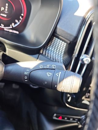 Volvo XC40 2021 T5 R-DESIGNE HIBRIDO ENCHUFABLE