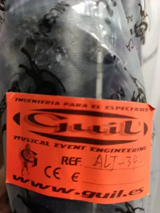 Pies para altavoces profesionales. Nuevo.