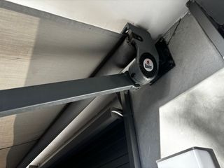 Toldo Liaza terraza 5.80x3m automatizado