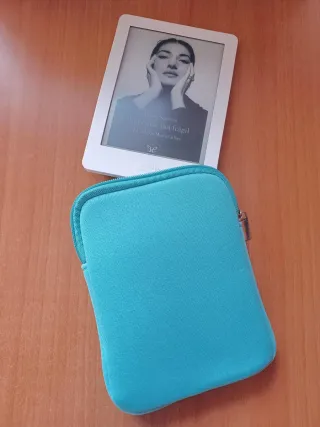 E-reader Kobo Glo Bianco