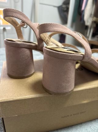 Sandalias MTNG rosa palo con pedrería T.39