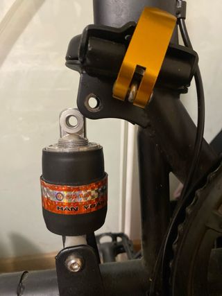 Bicicleta de paso con frenos de disco impecable