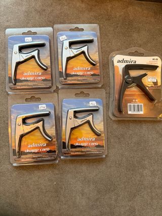 Pack 4 Cejillas Admira Ukelele y 1 Acústica