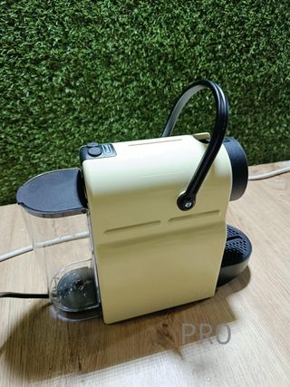 Nespresso DeLonghi Inissia Cafetera