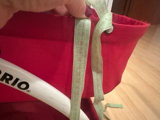 Cochecito de muñecas BRIO rojo