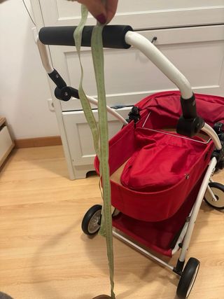Cochecito de muñecas BRIO rojo