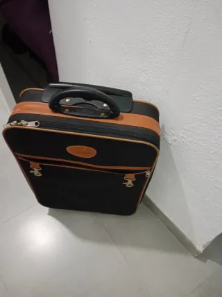 Maleta Fendi Marrón con Ruedas