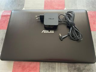 Portátil ASUS Intel Core i3 500GB