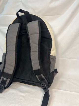 Mochila Reebok Gris y Beige