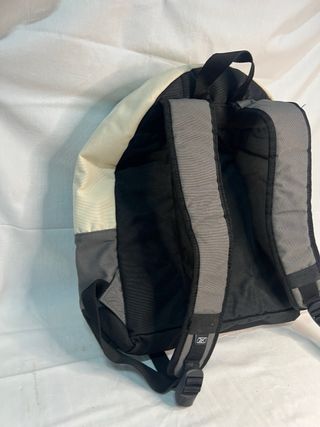 Mochila Reebok Gris y Beige
