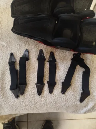 Rodilleras Motocross EVO Rojas