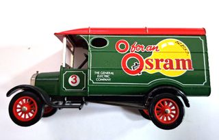Matchbox Y21 1926 Ford Van Osram