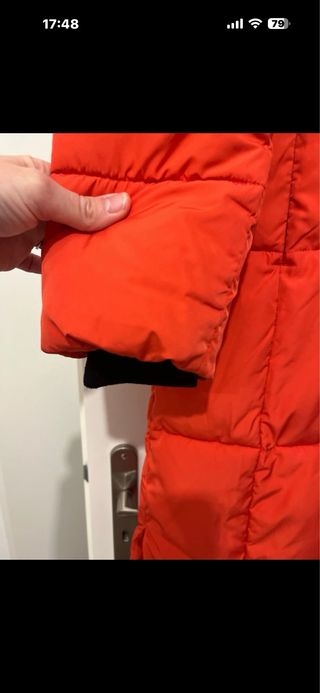 Abrigo Desigual rojo naranja acolchado nuevo