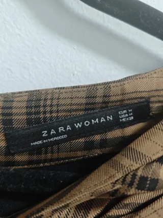 Falda cuadros marrón y negra