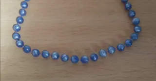 Collar gargantilla perlas violetas